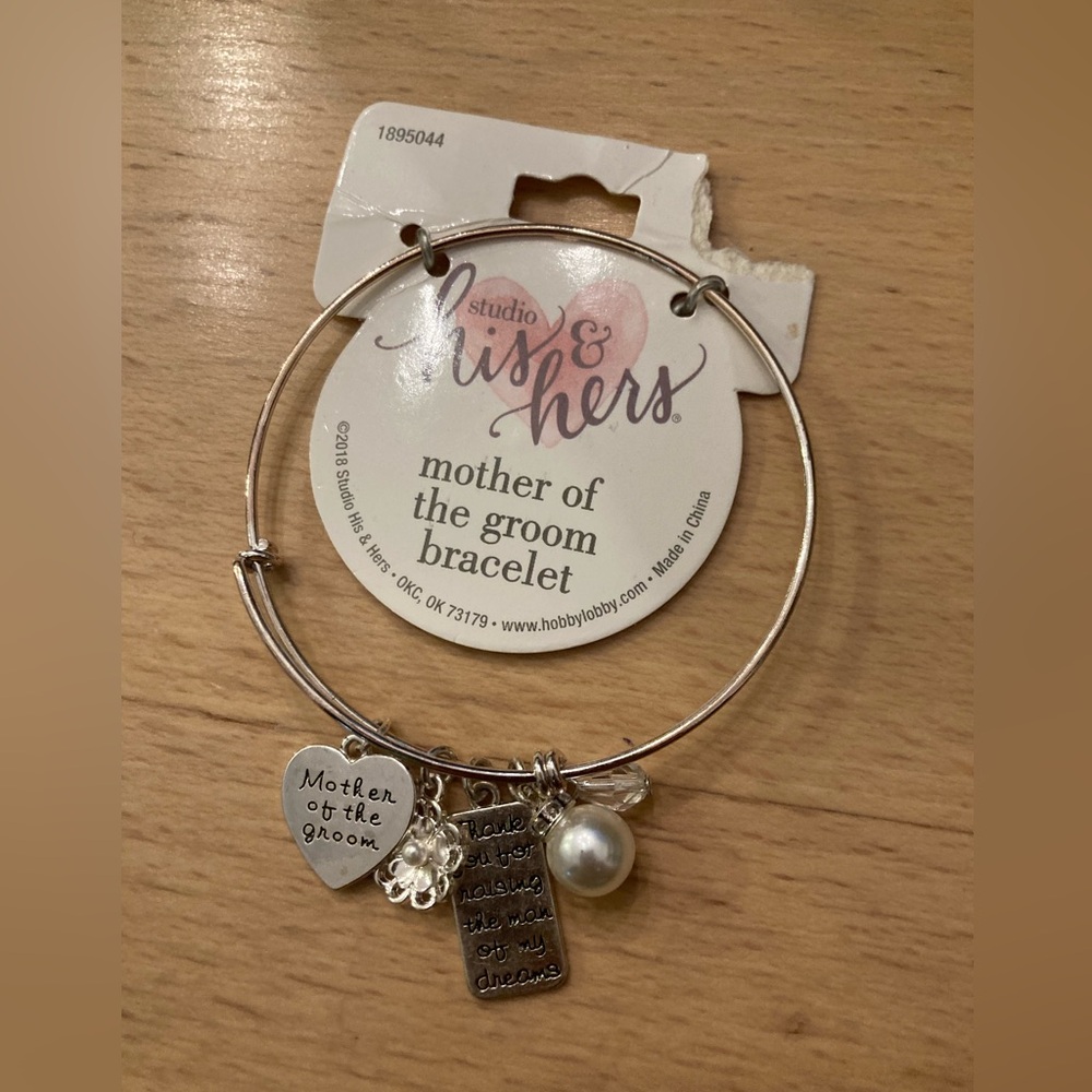 Mother of the Groom Charm Bracelet - Silver NWT